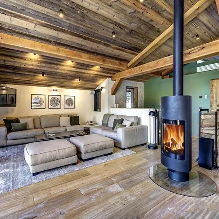 Villa Luxurios Chalet With Indoor Pool, Sauna And Jacuzzi- If You Want To Book, Please Contact On Wh-ats-app - 0034-635-520-036 !!!!