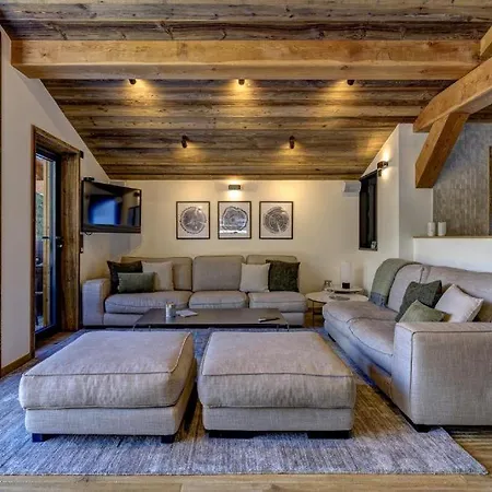 Luxurios Chalet With Indoor Pool, Sauna And Jacuzzi- If You Want To Book, Please Contact On Wh-ats-app - 0034-635-520-036 !!!! Villa