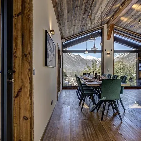 Villa Luxurios Chalet With Indoor Pool, Sauna And Jacuzzi- If You Want To Book, Please Contact On Wh-ats-app - 0034-635-520-036 !!!! Chamonix